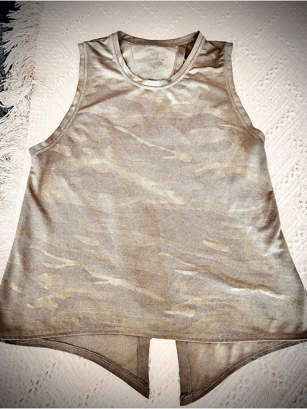 Vortex Activewear Sleeveless Tank Top in Taupe Camo, small open back